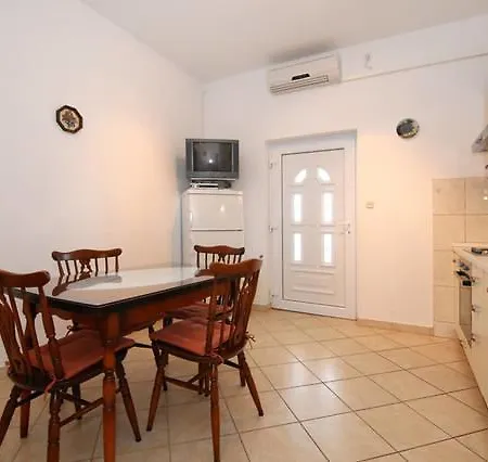 Apartament Rosanda