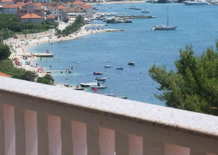 Rosanda アパート *