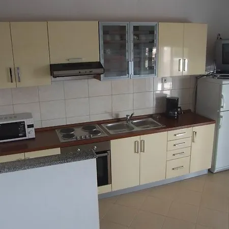 Rosanda Apartman *
